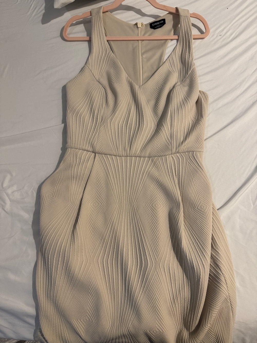 bebe Cream Textured Sleeveless V-Neck Midi Dress